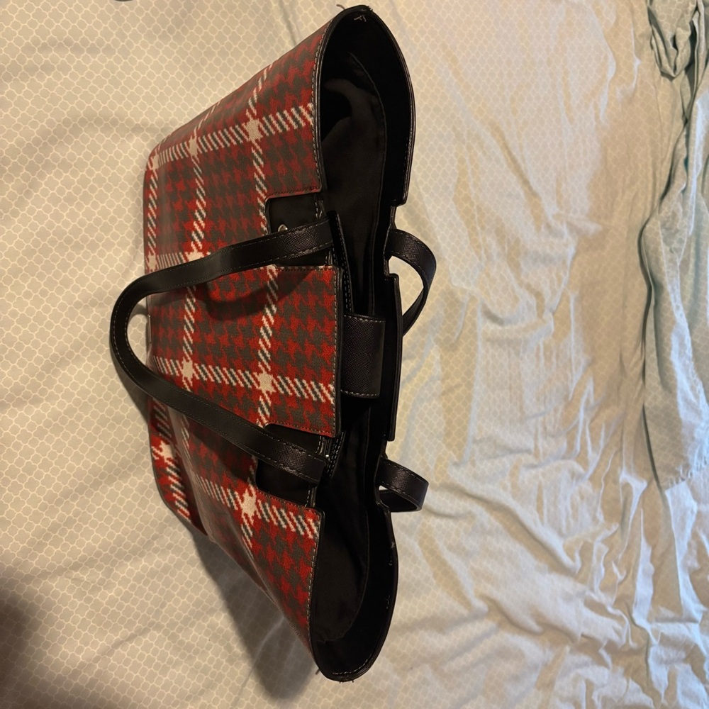 Champs Classic Red and Black Checkered Tote - Picture 11 of 11